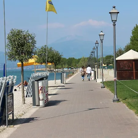 Trattoria Fioravante * Πεσκιέρα ντελ Γκάρντα