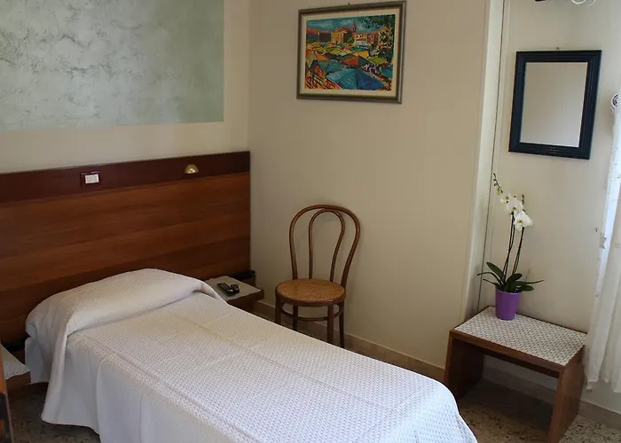 Trattoria Fioravante Szálloda *